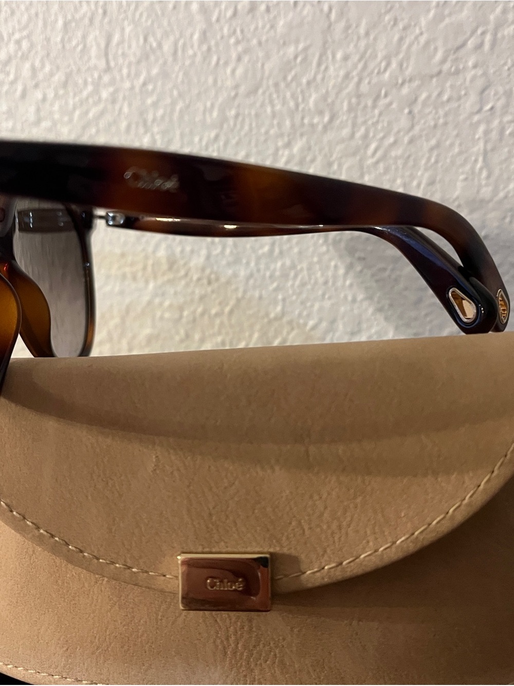 Chloé Tortoiseshell Round Sunglasses with Brown Lenses - Picture 2 of 6